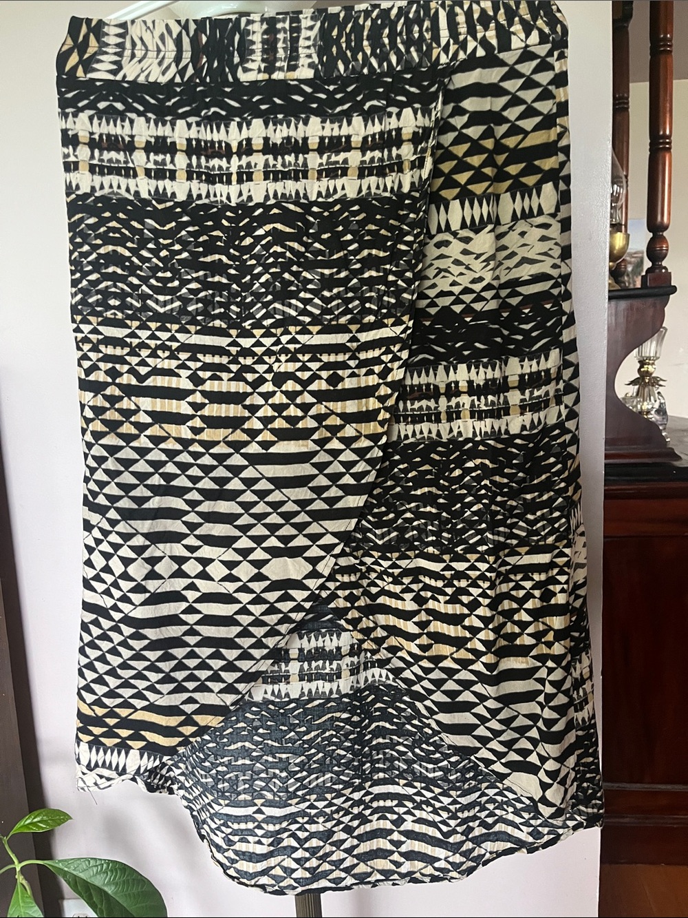 le chateau Black and Cream Geometric High-Low Wrap Skirt
